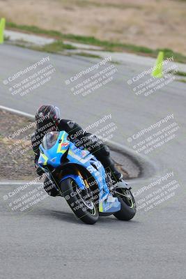 media/Mar-05-2023-TrackXperience (Sun) [[a95d40e56a]]/Group 3/session 2 turn 4/